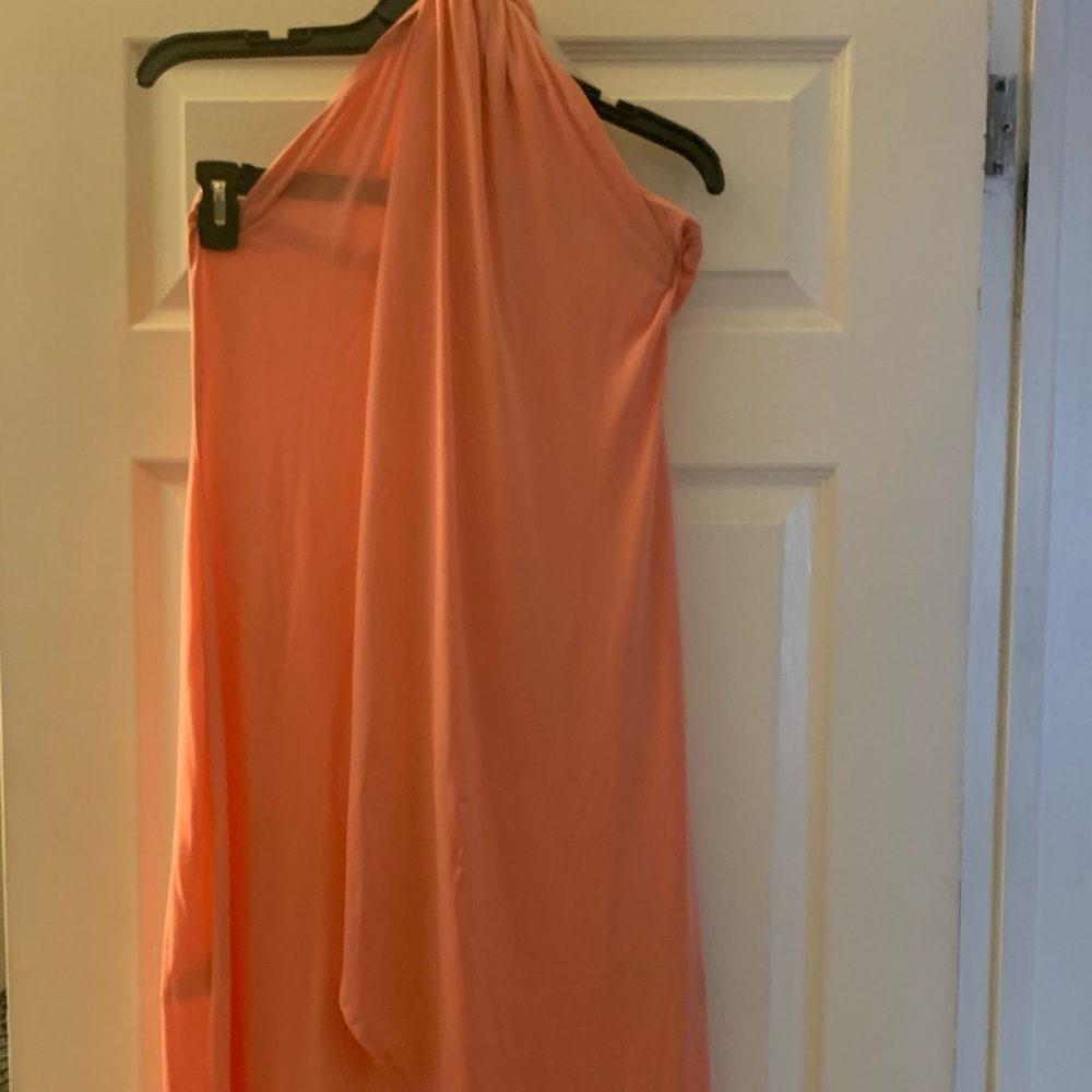 Dress between light pink/peachy